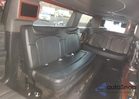 2013 Lincoln Mkt Limo/Hearse z USA, uszkodzony, nr VIN 2L1MJ5LK7DBL55533